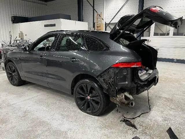 Jaguar F Pace- Schadenhöhe - 17,512€